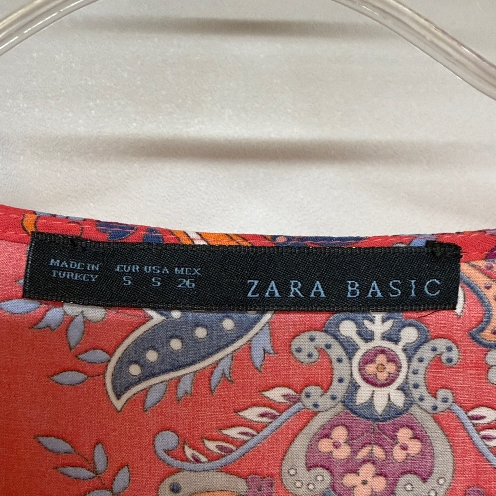 Zara Basic Top - Picture 2 of 6